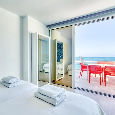 شقة Living Canteras - Beachfront And Huge Terrace لاس بالماس دي غران كاناريا